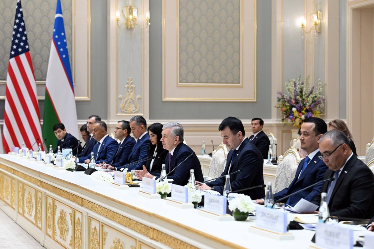 President Mirziyoyev meets U.S. business delegation and signs corporate agreements ahead of Tashkent Investment Forum intro