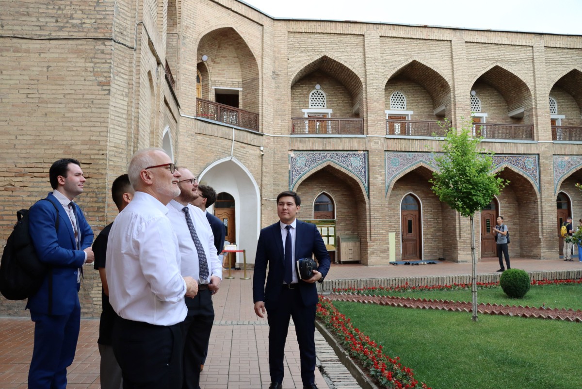 UK Minister for Investment Lord Stockwood visits Uzbekistan to deepen finance investment and economic ties 2